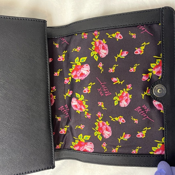 Betsy Johnson shoulder bag, NWT - Picture 8 of 12